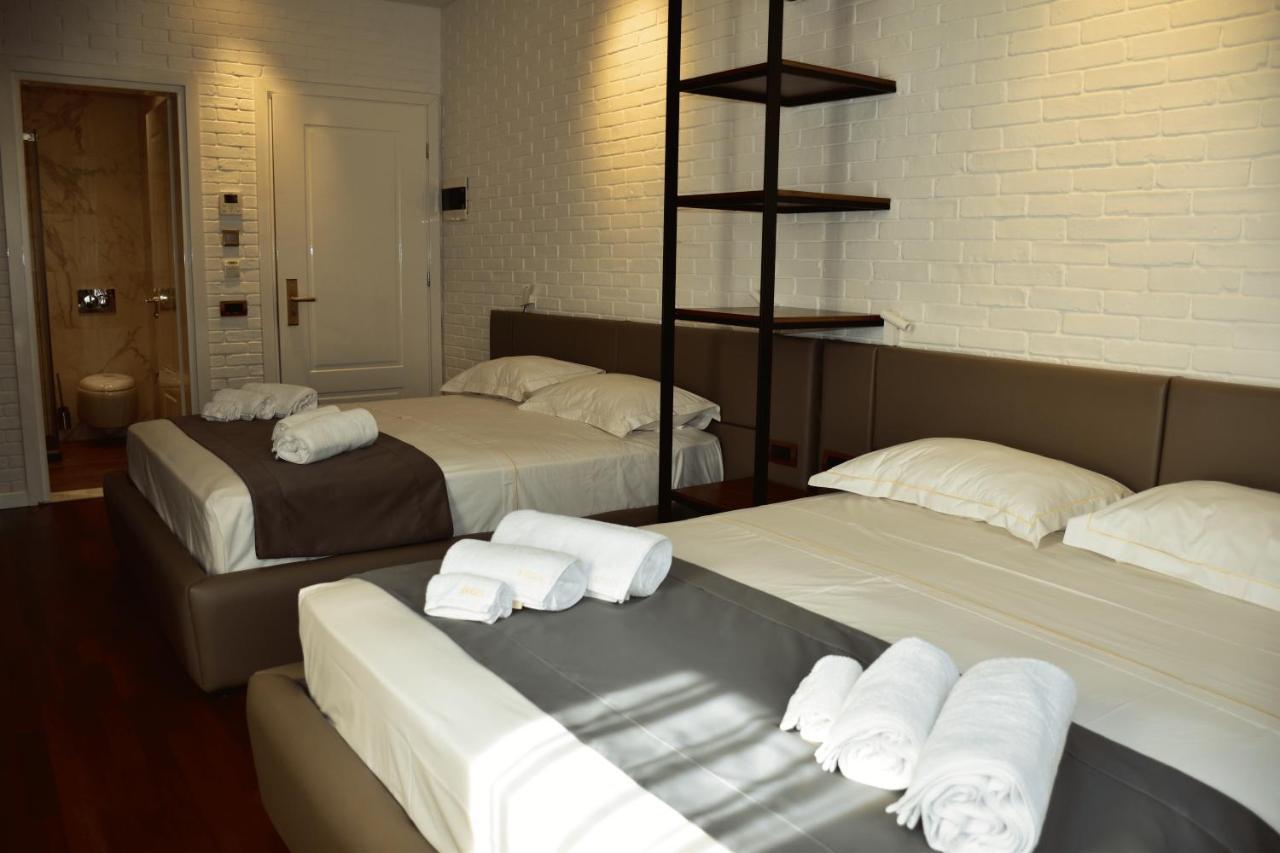 Hotel Ergi'S Durrës Zewnętrze zdjęcie