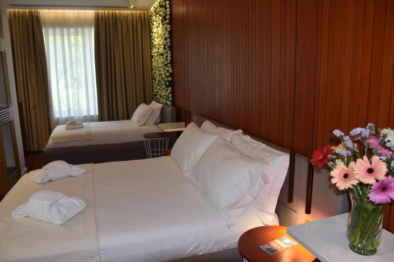 Hotel Ergi'S Durrës Zewnętrze zdjęcie