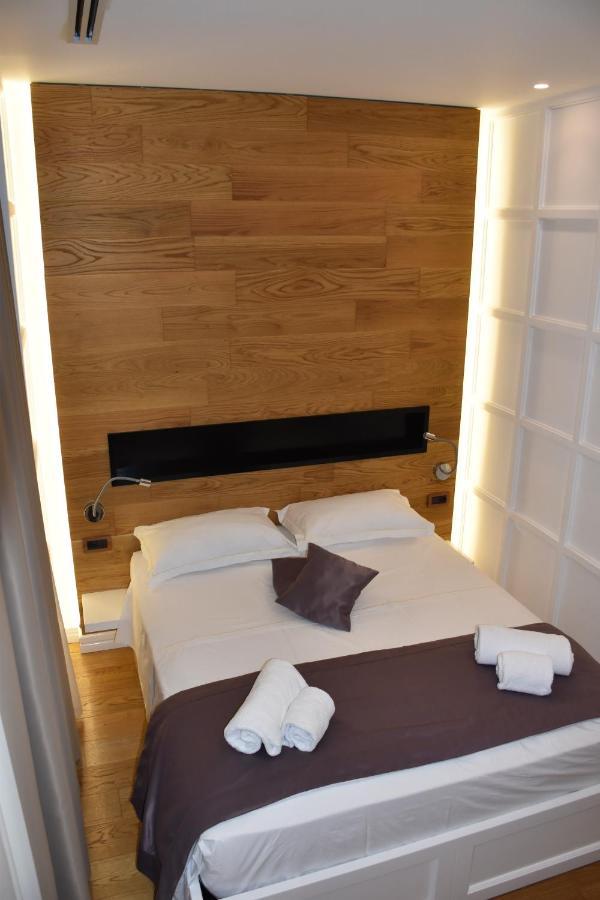 Hotel Ergi'S Durrës Zewnętrze zdjęcie