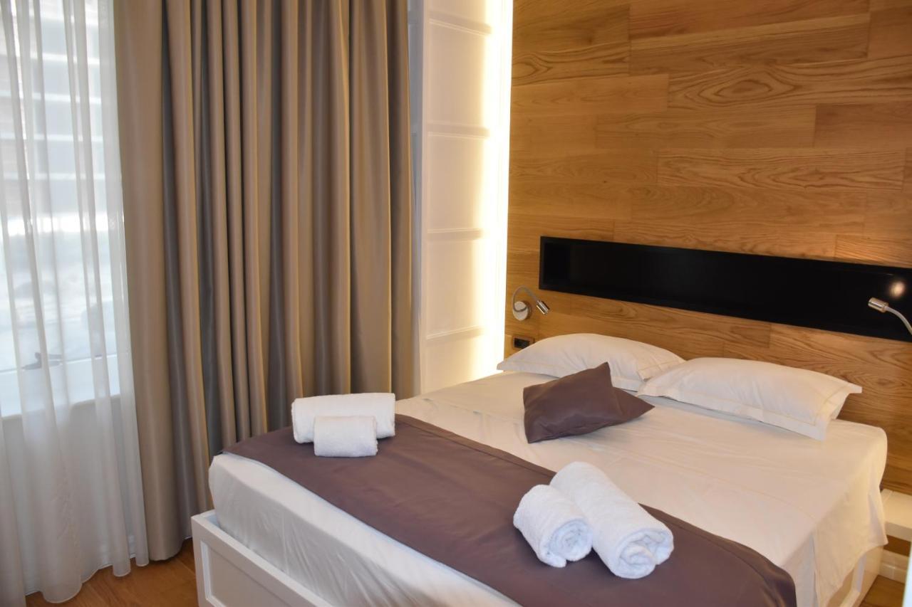 Hotel Ergi'S Durrës Zewnętrze zdjęcie
