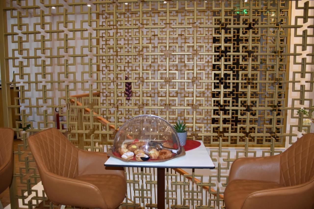 Hotel Ergi'S Durrës Zewnętrze zdjęcie