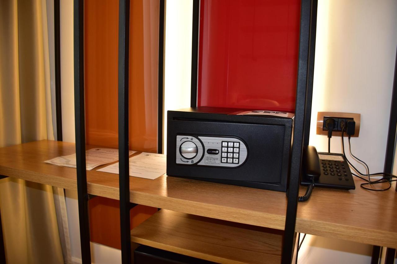 Hotel Ergi'S Durrës Zewnętrze zdjęcie
