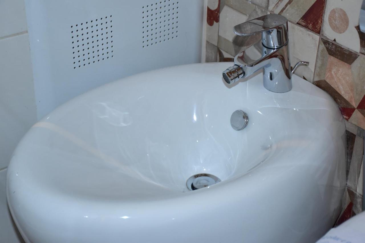 Hotel Ergi'S Durrës Zewnętrze zdjęcie